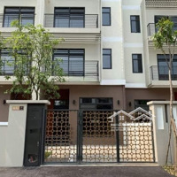 Cần Bán Căn Shophouse Starlake Xây Thô Giá Tốt Nhất Thị Trường Chỉ 290 Triệu/M2. Liên Hệ: 090.490.2333