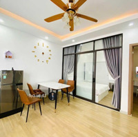 Hàng Đẹp: Căn 2 Phòng Ngủ- 52M2, Ban Công Rộng, View Biển, Đẹp Và Thoáng