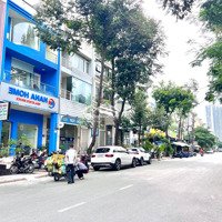 Cho Thuê Nhà Phố Có Thang Máy Đường Phạm Thái Bường, Phú Mỹ Hưng Quận 7Diện Tích6X18,5M 5 Lầu Giá Rẻ