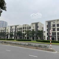 Chính Chủ Cho Thuê Shophouse Mặt Phố Nguyễn Văn Huyên, Mặt Đường 40M Dự Án Starlake Vị Trí Đắc Địa