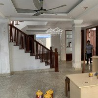 Cho Thuê Nhà Bt Dịch Vọng Hậu, Cầu Giấy.diện Tích200M2, 4T,Mặt Tiền12M Mầm Non, Khách Sạn, Văn Phòng 55 Triệu/Th