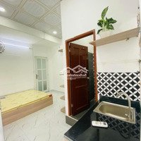 Chdv Đầy Đủ Nội Thất - Ban Công Rộng - Máy Giặt Riêng - Hầm Xe - Ngay White Place Hoàng Văn Thụ