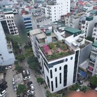 Tòa nhà tuyệt đẹp phố Trương Công Giai, 215m2 8 nổi 1 hầm, 2 thang máy, giá bán 140 tỷ