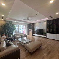 Chính Chủ Bán Gấp Căn 3 Phòng Ngủ Hanoi Paragon - Cầu Giấy -Diện Tích138M2 - Tầng Trung - Full Nội Thất