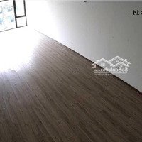 Cho Thuê Nhà 70M*5.5 Tầng, Thang Máy, Mặt Phố Lạc Long Quân, Tây Hồ, Giá Bán 40 Triệu(Tl).