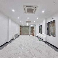 Bán Toà Nhà Building Hoàng Quốc Việt, 85M2, 9 Tầng, 30,6 Tỉ