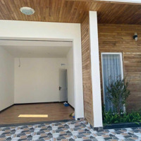 Villa Nam Hồ 200M2 Hoàn Công Chỉ 11Ty