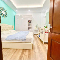 Phố Vip! Phố Hoàng Cầu Ngõ Nông Gần Ô Tô 30 M Ra Phố Nhà Đẹp Ở Ngay Ngõ Nông Rộng 40.5M2X5T