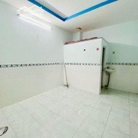 Bán Nhà Đường Phú Hữu, P.14, Q.5 Giá Bán 2Tỷ860/60.2M2 Đang Cho Thuê Trọ 29 Triệuiệu Gần Công Viên Cửu Long