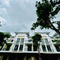 Cho Thuê Nhà Phố Compound - Verosa Khang Điền - 5 Phòng Ngủ- Ngay Vòng Xoay Liên Phường