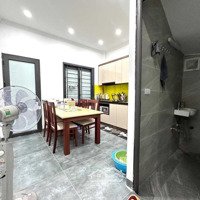 Tòa Nhà Dịch Vụ Trần Duy Hưng 65M2 7T. Thang Máy 11P Khép Kín. Dòng Tiền 80 Triệu/Th Ôtô Qua, Ngõ Thông