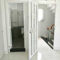 Cho Thuê Nhà Đẹp Hxh, 4 Pn 5 Wc Và Sân Thượng, Phường 11, Bình Thạnh