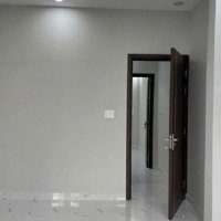 Bán Nhà Trả Nợ Cho Con! Lạc Long Quân, Q112Ty4 Sát Đầm Sen, 44M2 1T 1L 2 Phòng Ngủ2Wc