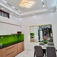 Bán Nhà Ngõ 79 Cầu Giấy, Ngõ To, Thông 3 Tuyến Phố Lớn, 42M2, Full Nội Thất, Sổ Đẹp