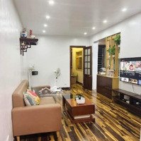 Bán Nhà Tập Thể Phố Chùa Bộc - Ô Tô Tránh Ngay Dưới Chân Cầu Thang - 70M2 - 3 Phòng Ngủ- 2Wc