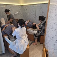 Sang Spa Decor Đẹp Đang Hoạt Động Tốt, Lượng Khách Ổn Định, Mặt Tiền Trung Tâm Kinh Doanh