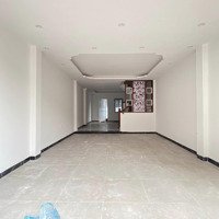 Bán Nhà Full Nội Thất Ngõ Rộng Thoáng~3M, Ôtô Cạnh Nhà (3Tầng - 45M2) Gần Chợ Trung Tâm, Giá Bán 2.2Tỷ