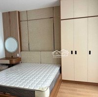 Cho Thuê Nguyên Căn Vinhomes Marina/Vinhomes Cầu Rào 8 Phòng Ngủ Riêng Biệt Full Đồ. Lh: Dung Helen