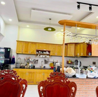 Gấp Bán Nhà Kiểu Biệt Thự 105M2 Ngay Lê Văn Thịnh Q2 Chỉ Hơn 7 Tỷ