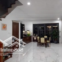 Bán Nhà Q8, 65M2, Sổ Hồng Riêng. Liên Hệ Trâm: 0789186671