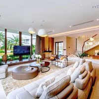 Bán Biệt Thự Căn Góc View Biển Chí Linh, 2 Tầng 1 Tumdiện Tích385M2. Sở Hữu Lâu Dài. Liên Hệ: 0932238180