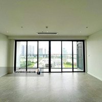 Cho Thuê 3 Phòng Ngủ 152M2 The Crest Metropole, Nội Thất Cơ Bản, View Trực Diện Sông