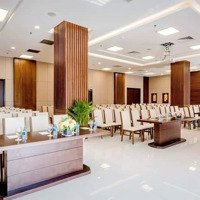 Cần Bán Khách Sạn Vip 4* Ngay Biển Mỹ Khê, Doanh Thu 2 Tỷ/Tháng Với 514M2 Đất, 16 Tầng