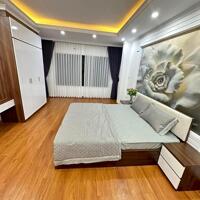 Tp. Hà Nội Nhà Trường Chinh, Q. Đống Đa DT 35m2 x 6 Tầng Giá 4.6 Tỷ