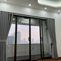 Cần bán căn hộ chung cư mặt đường Nguyễn Phong Sắc 90m2 - 3 ngủ, full đồ - Giá 6 tỷ