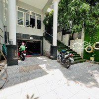 Chính Chủ Cho Thuê Biệt Thự Có Sân Đường Huỳnh Văn Bánh, P12, Quận Phú Nhuận(8M*23M)Giá 60 Triệu