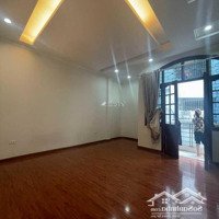 Cho Thuê Nhà Biệt Thự Kim Mã Thượng 130M2 X5T