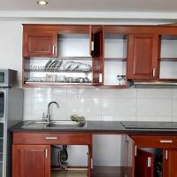 Cho thuê căn hộ tại Trúc Bạch, Ba Đình, rộng 60m2, 1Pn, đủ nội thất