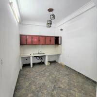 CHO THUÊ NHÀ NGUYÊN CĂN NGÕ 111 GIÁP BÁT, 4 TẦNG, 40M2, 4 NGỦ, 10.5 TRIỆU - Ở GĐ, NHÓM