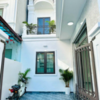 Bán Nhà Phong Cách Villa Phố Tôn Đức Thắng