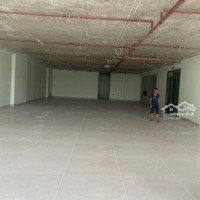 Cho Thuê Nhà Mặt Phố Nguyễn Văn Cừ 550M2 X 2T , Mặt Tiền 15M , Giá Bán 280 Triệu Đẹp Nhất Quận Long Biên