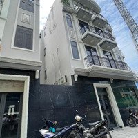 Chủ Cần Cho Thuê Nguyên Căn Nhà Mặt Tiền Khu Bcons City Ngay Trục Chính Thống Nhất. 67M2(4,5*15)