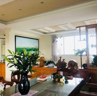 Biệt Thự View Trực Diện Hồ Xuân Hương, Thuận Tiện Kinh Doanh Đi Lại Tại P9, Đà Lạt