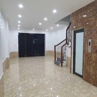 Diện Tích 56M2,Mặt Tiền4,4M Tại Ngõ 172 Đường Phú Diễn, Sẵn Nhà 5 Tầng Đẹp Có Móng Cực Chắc.