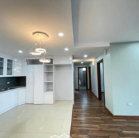 Bán Gấp Căn Hộ 4 Ngủ, 160M2, Goldmark City, Căn Góc, Tầng Trung, Hướng Mát, Giá Chỉ 7.4 Tỉ