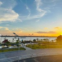 Cần Bán Biệt Thự View Sông , View Công Viên Chính, Gía Tốt