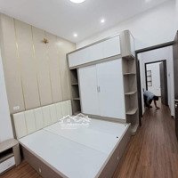 (Nhà Đẹp) Đê La Thành - Hào Nam, 32M2 X5 Tầng, Ngõ Rộng Ba Gác, Sổ Riêng Vuông Vắn, Gần Ôtô. 5.99Tỷ