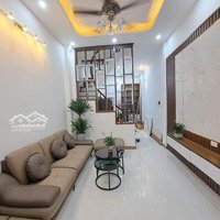 (Nhà Đẹp) Đê La Thành - Hào Nam, 32M2 X5 Tầng, Ngõ Rộng Ba Gác, Sổ Riêng Vuông Vắn, Gần Ôtô. 5.99Tỷ