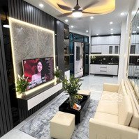 Thái Hà - Phân Lô Vip - Thoáng Trước Sau - Vài Bước Ra Phố - Oto Vòng Quanh - Giá: 7. Xtỷ