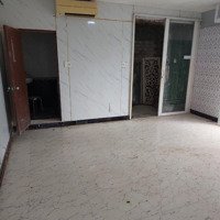 ( 8 Triệu) Văn Phòng (Mặt Đất), Hoặc Kho 30M2 Gần Cao Đức Lân P. Ap Q.2,