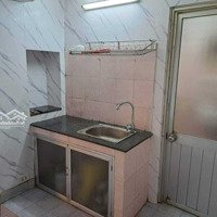 Cho Thuê Nhà Riêng 45M2 Phố Đặng Tất, Ba Đình, Hn - Giá Thuê 4.5 Triệu/Tháng, Liên Hệ 0945762816