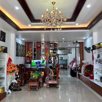Gia đình bán gấp căn nhà đẹp kinh doanh đường Tôn Đức Thắng, Khai Quang, Vĩnh yên.