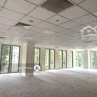 Cho Thuê Toà Nhà Văn Phòng, 4500M2, Giá Tốt.