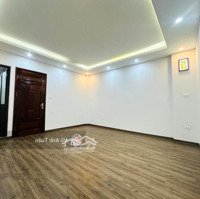 Bán Nhà Phố Hưng Phúc, Oto Vào Tận Nhà, Mặt Phố Kinh Doanh, 4 Tầng, 70M2, 5.X Tỷ