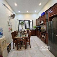 Bán Nhà Riêng 45 M2 Sổ Đỏ Chính Chủ Tại Đống Đa