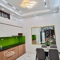 Bán Nhà Ngõ 172 Âu Cơ, 60M2, 4 Tầng Mặt Tiền 4M, Ô Tô Tránh, Kinh Doanh, Chỉ 10 Tỷ.